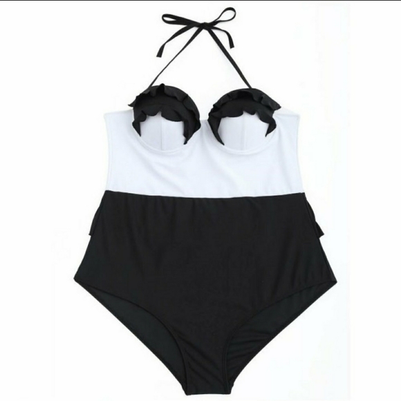 Plus Size Halter Monokini Swimsuit - Picture 3 of 5